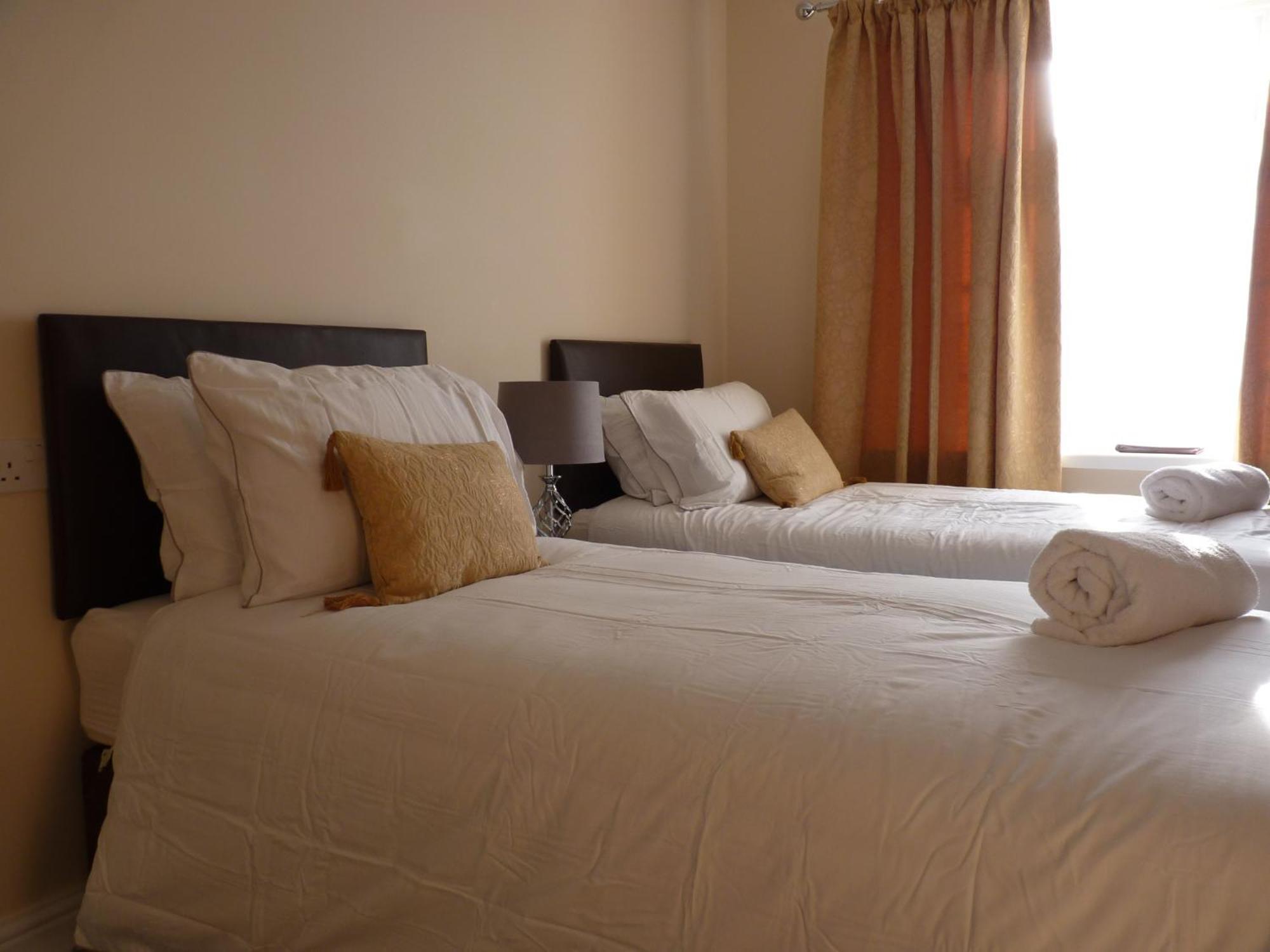 Seven Stars - Bed & Breakfast & Restaurant 欧克汉普敦 外观 照片
