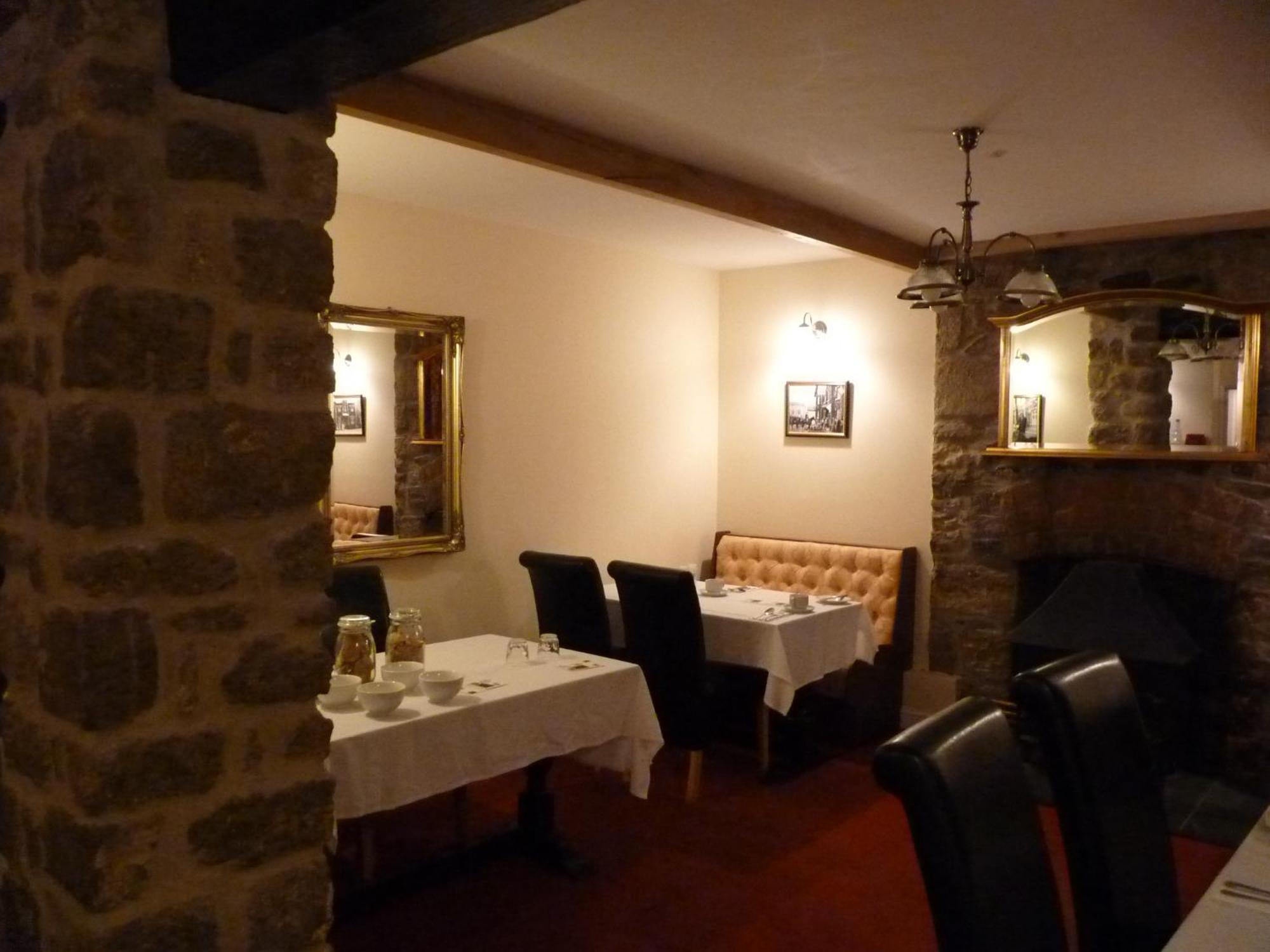 Seven Stars - Bed & Breakfast & Restaurant 欧克汉普敦 外观 照片
