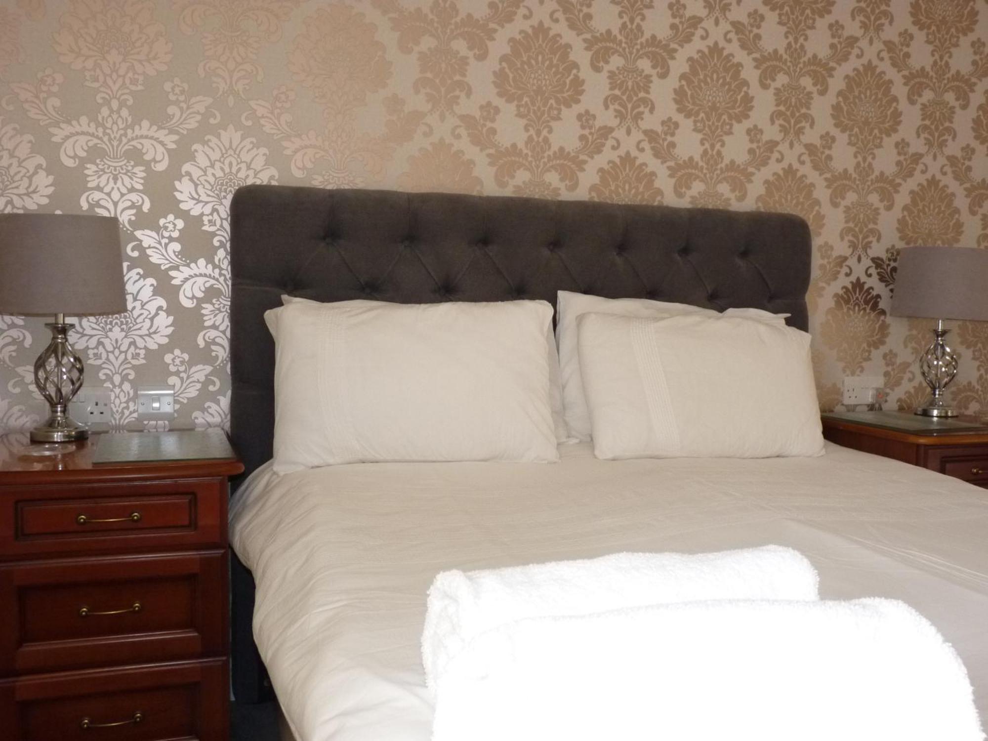 Seven Stars - Bed & Breakfast & Restaurant 欧克汉普敦 外观 照片